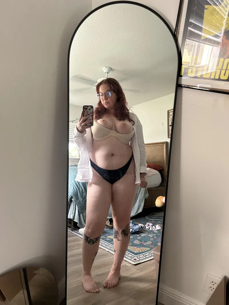 Thumbnail Feelin Like a Naughty Office Assistant - 420nymphh's PerkyChubby Mood