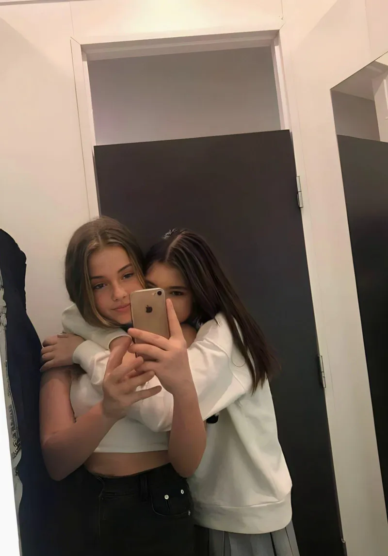 Thumbnail Stylish Statements with KirelyaWisp's Croptop Love