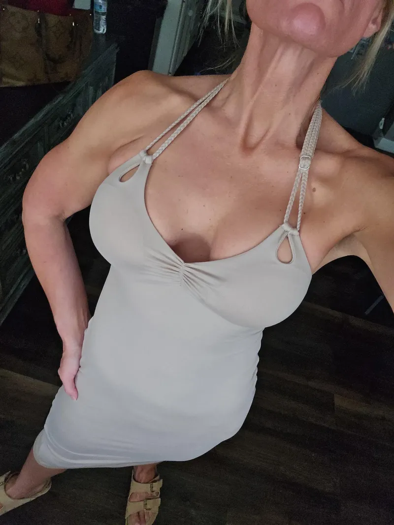Thumbnail Appreciating a Lovely Wife's Beauty - Thin-Bag1712's Perspective