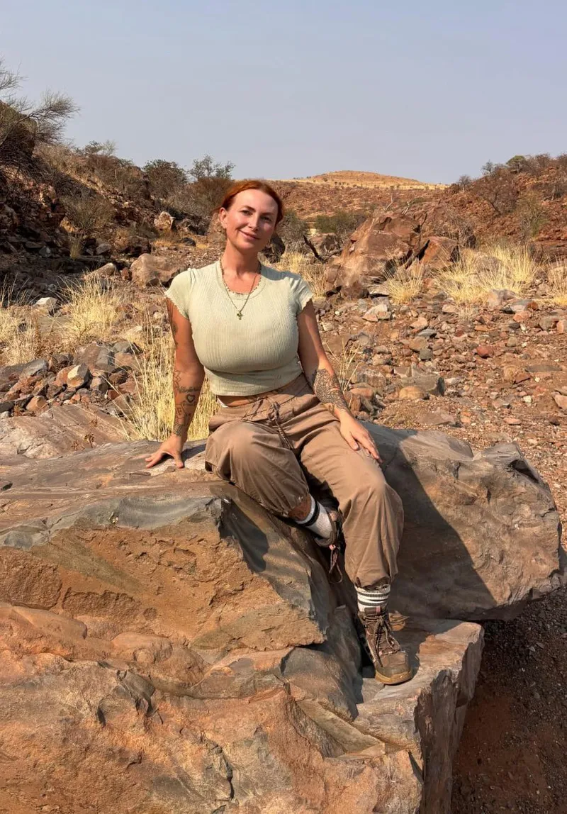 Thumbnail Dive into the Unknown with doner22: An African Exploration in 2busty2hide