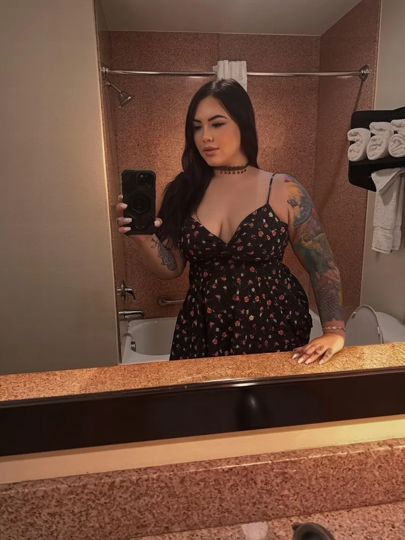 Thumbnail Embracing Diversity: Ashlyn_Tayler Unveils Native American, White Heritage