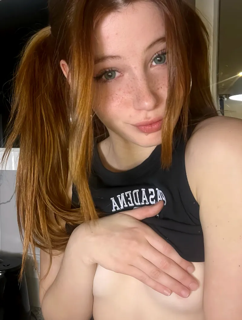 Thumbnail Embracing Confidence: Proud of Petite Assets | imjayo