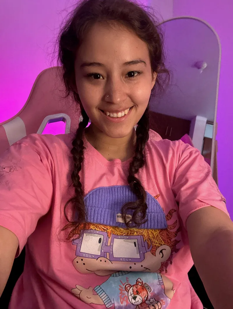 Thumbnail Unraveling Diversity: LatinaScarlett's Peruvian x Korean x Native American Mix