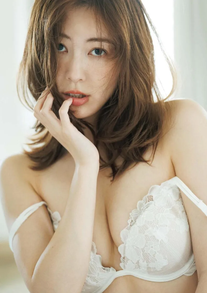 Thumbnail Jurina Matsui 松井珠理奈: Mesmerizing Gravure Essence | Gravure