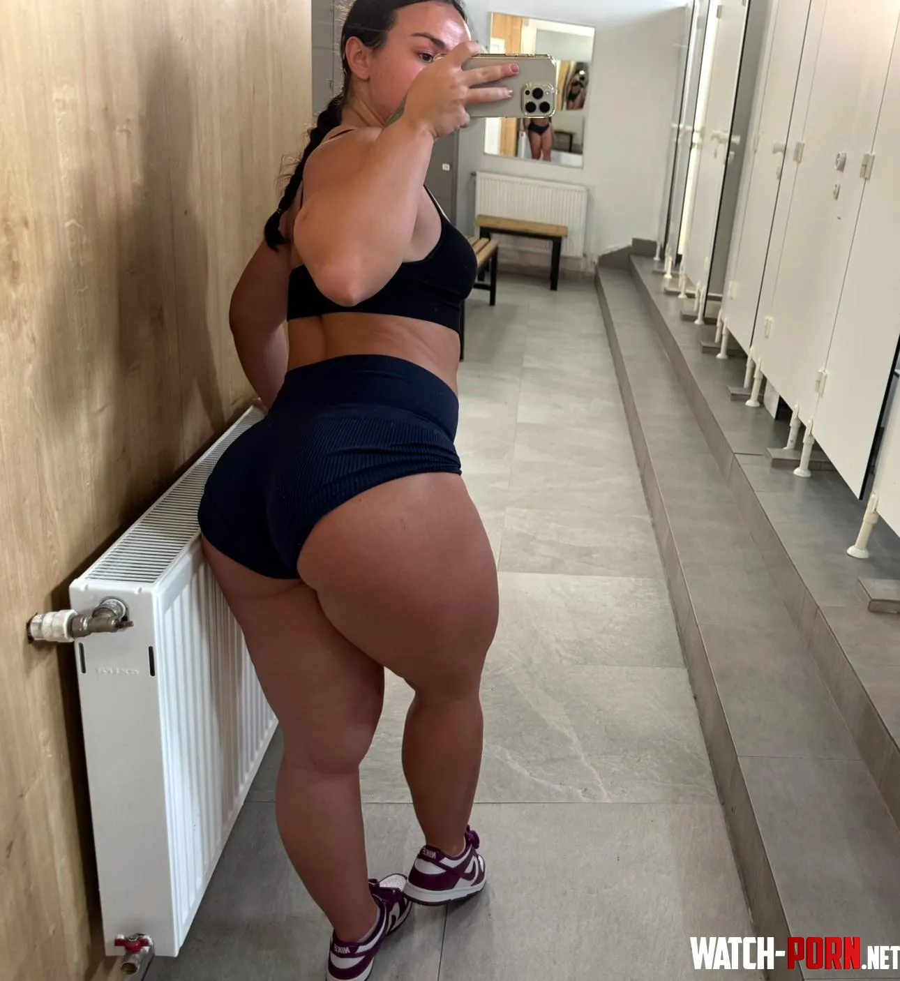 Thick booty by quadsqueen