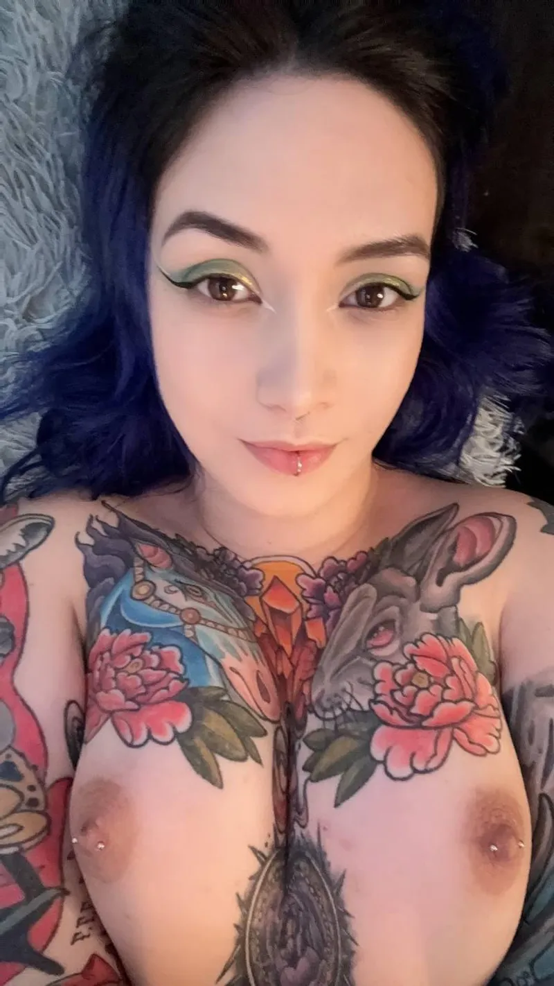 Thumbnail Embracing Attitude and Energy: Big Titties Unveiled by lopakarit