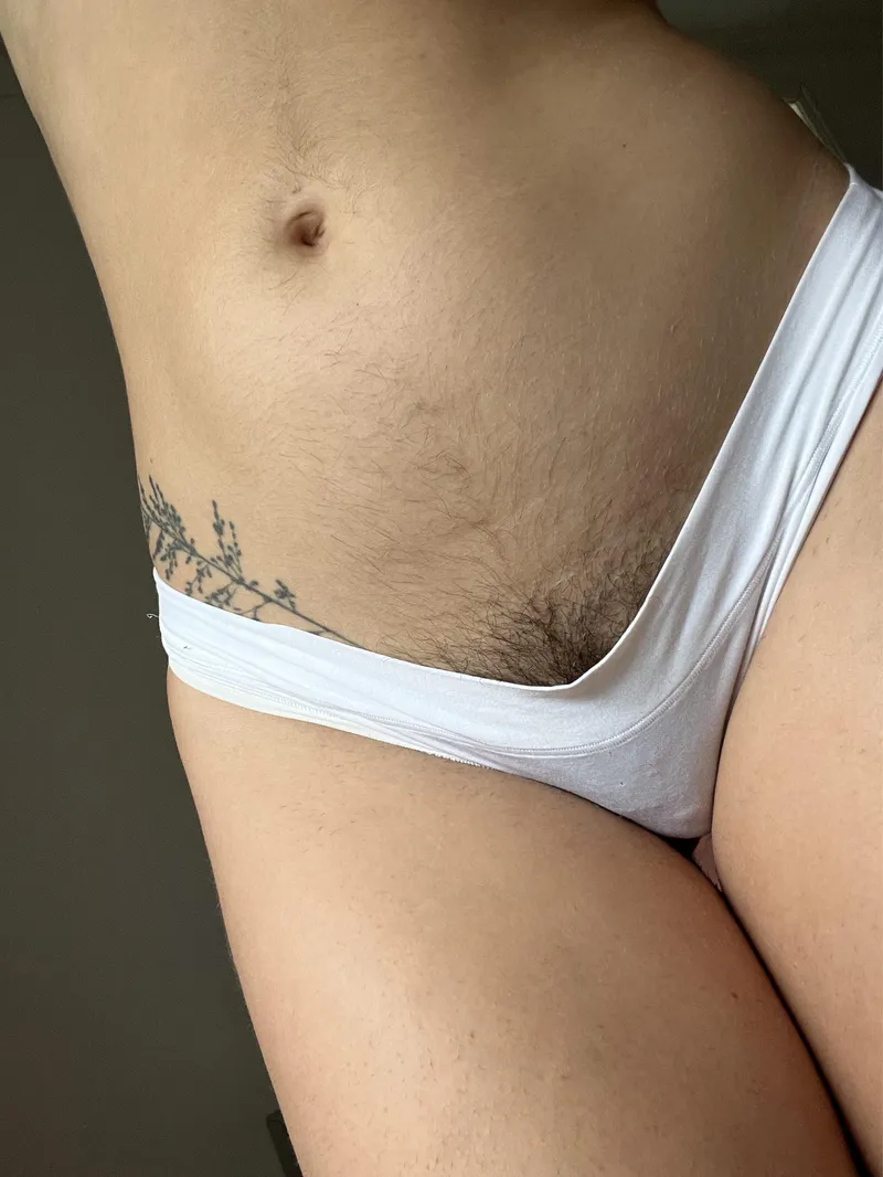 Thumbnail Temptation Unveiled: Peeking Out the Top by maplesyrup_girl | RugsOnly