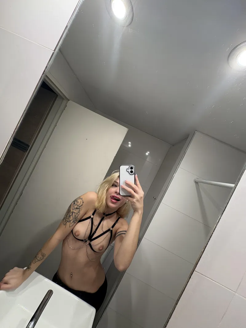Thumbnail Junoflaree's Inquiry: Beauty in Barely Legal Teens World