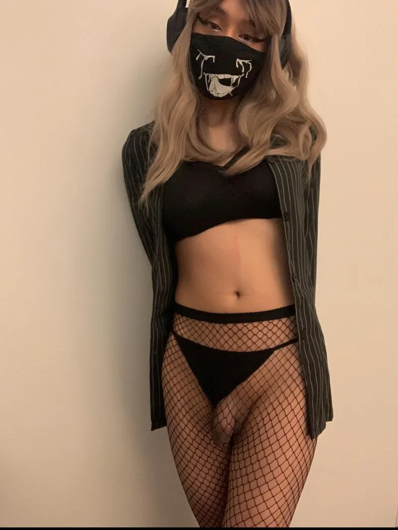 Thumbnail Can I be your inferior Asian slut and suck your BWC? by Alternative_Note_244