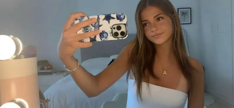 Thumbnail A Hint of Tan and Style with KirelyaWisp