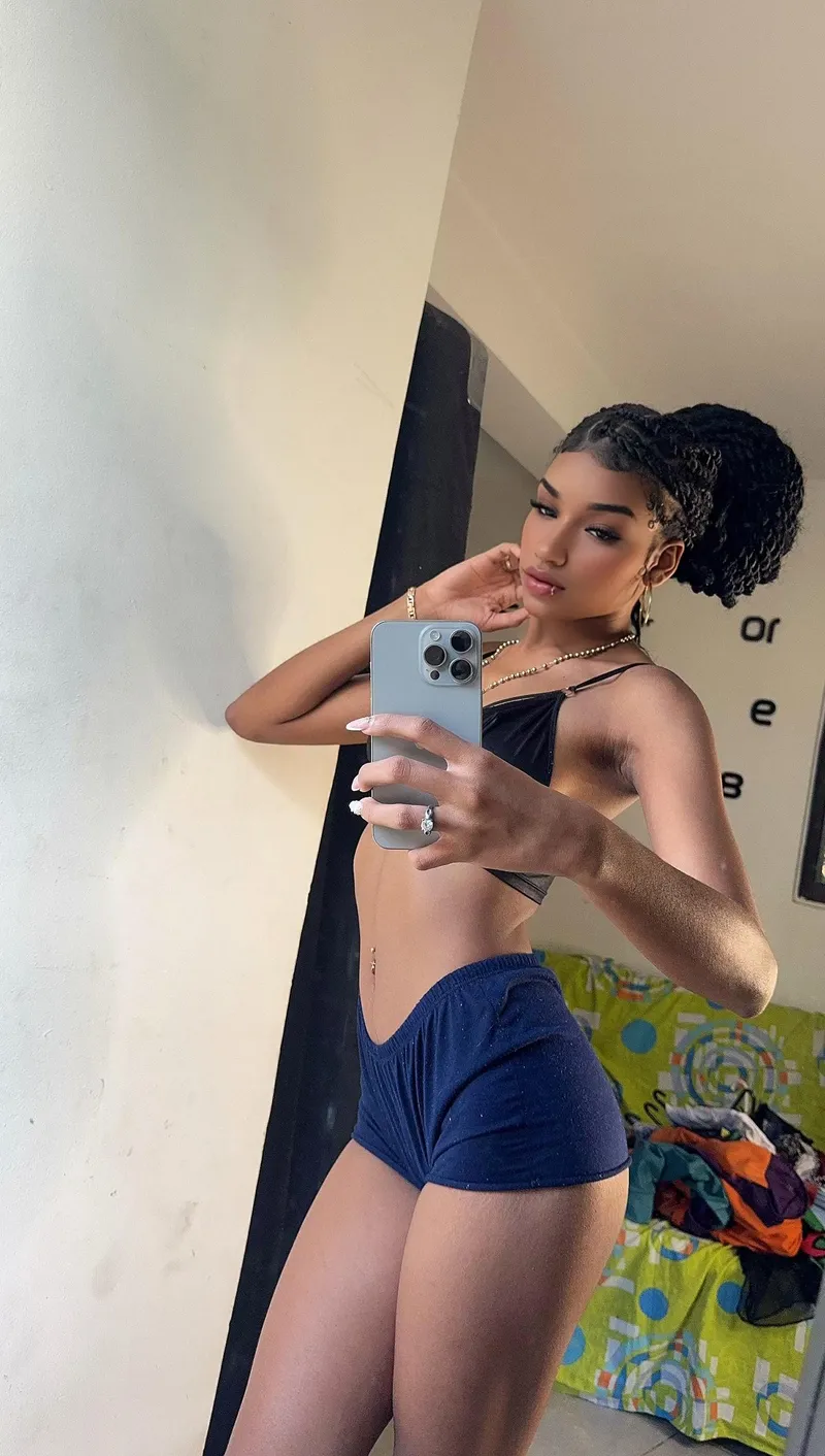 Thumbnail AvaCharm's Invitation: Love Black Girls in Tight Shorts?
