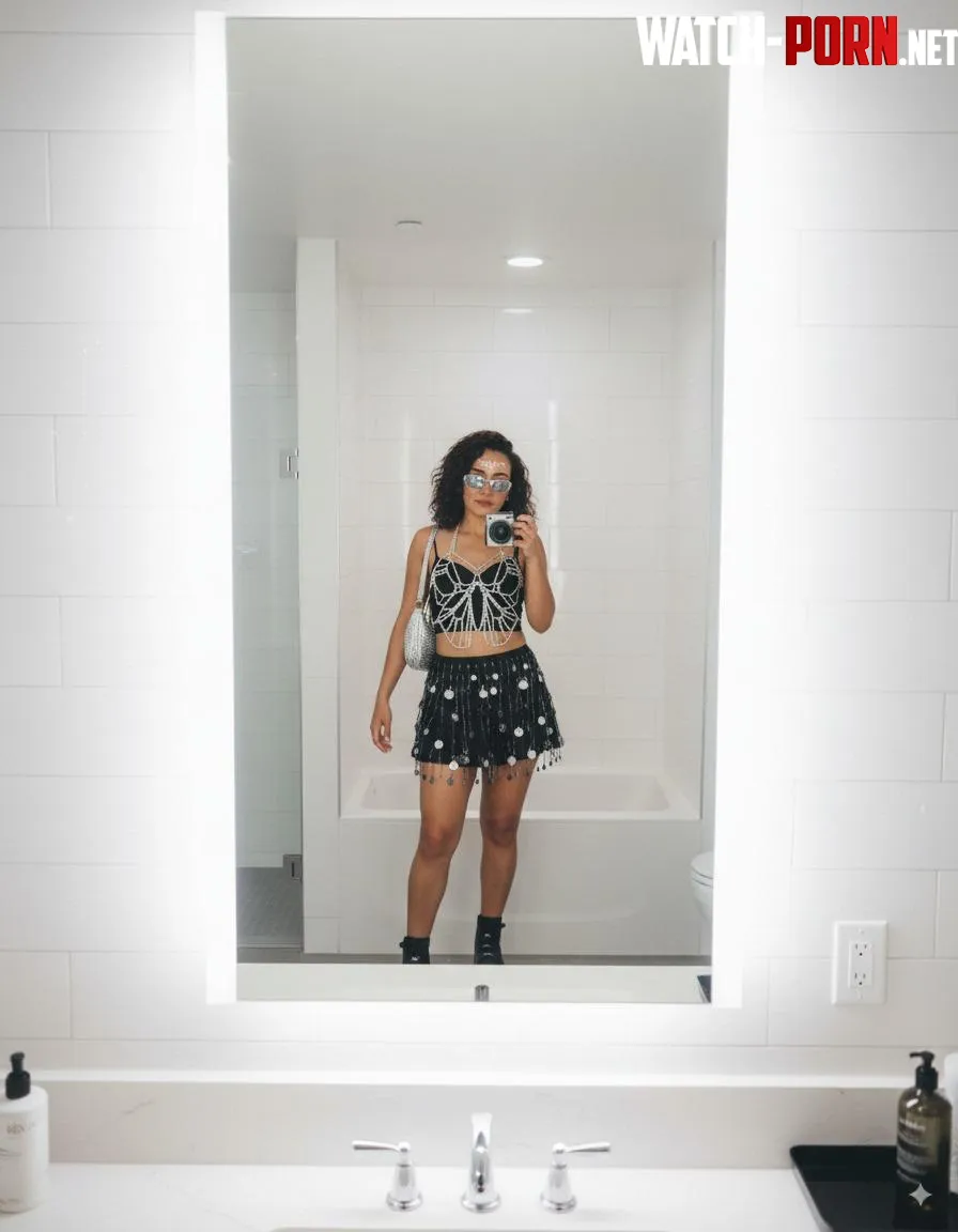 Rave fit check by PerkyBubblez