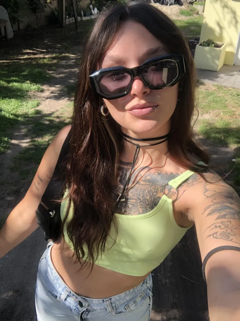 Thumbnail Cute Top Adventures: Join Ember___Eclipse on a Walk in Style