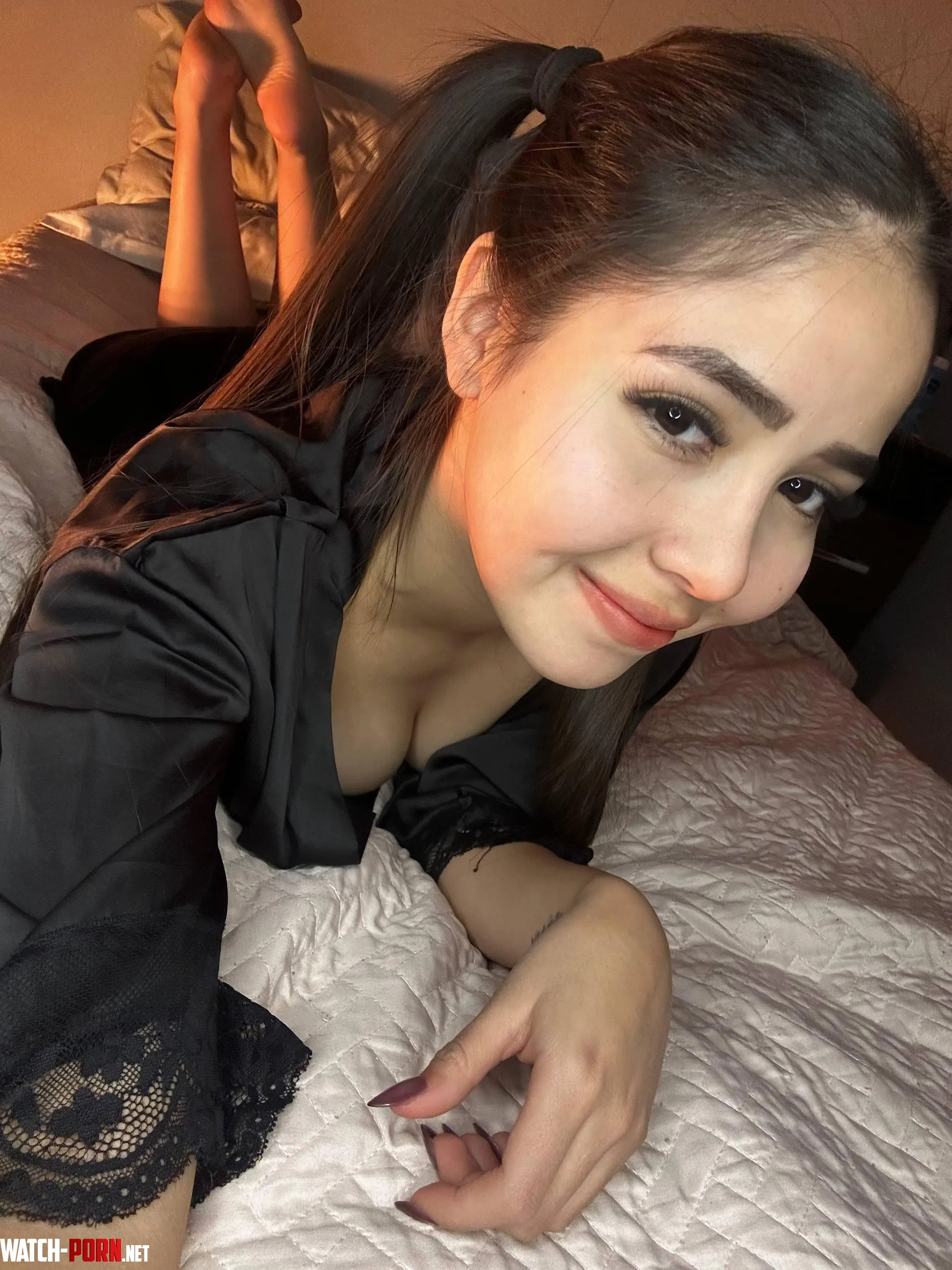 am i adorable? 18F by itzscarlyy