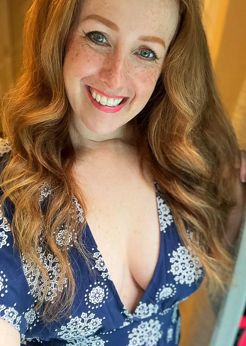 Thumbnail Fiery Seduction: Nursedudz1980's Real Redhead Appeal