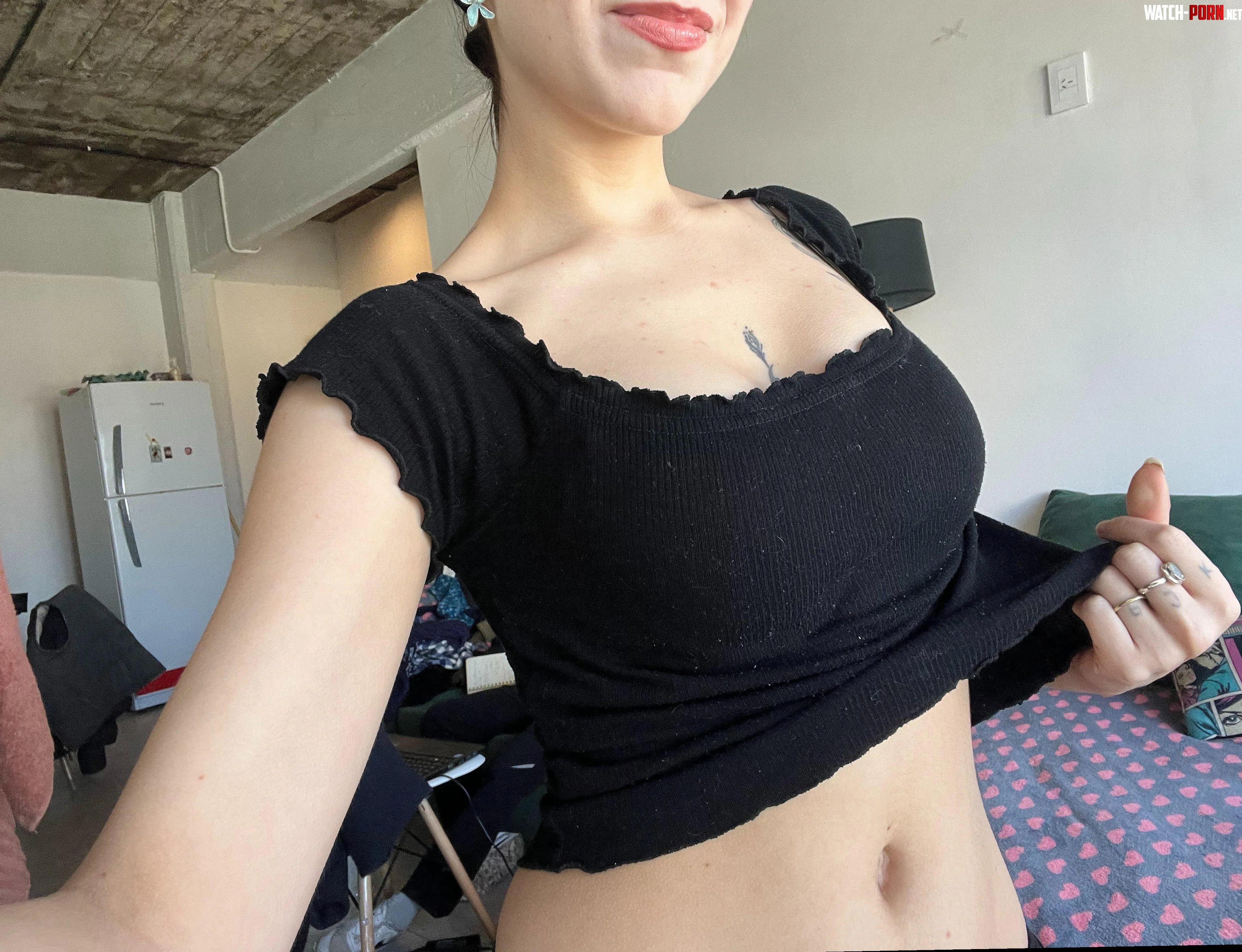 Black crop tops make a stronger impression even when I’m not putting in effort by fountainrictusempra