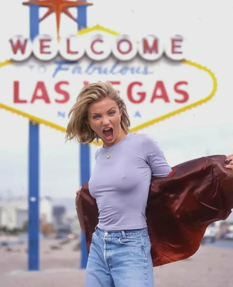 Thumbnail Exploring Cameron Diaz's Fashion Choices with WatercressJust8153
