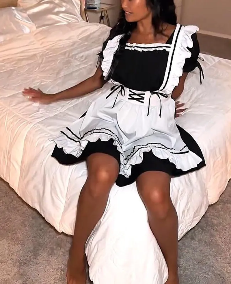 Thumbnail Having fun in my asian maid outfit is my fav pastime by sunshinemaidxo