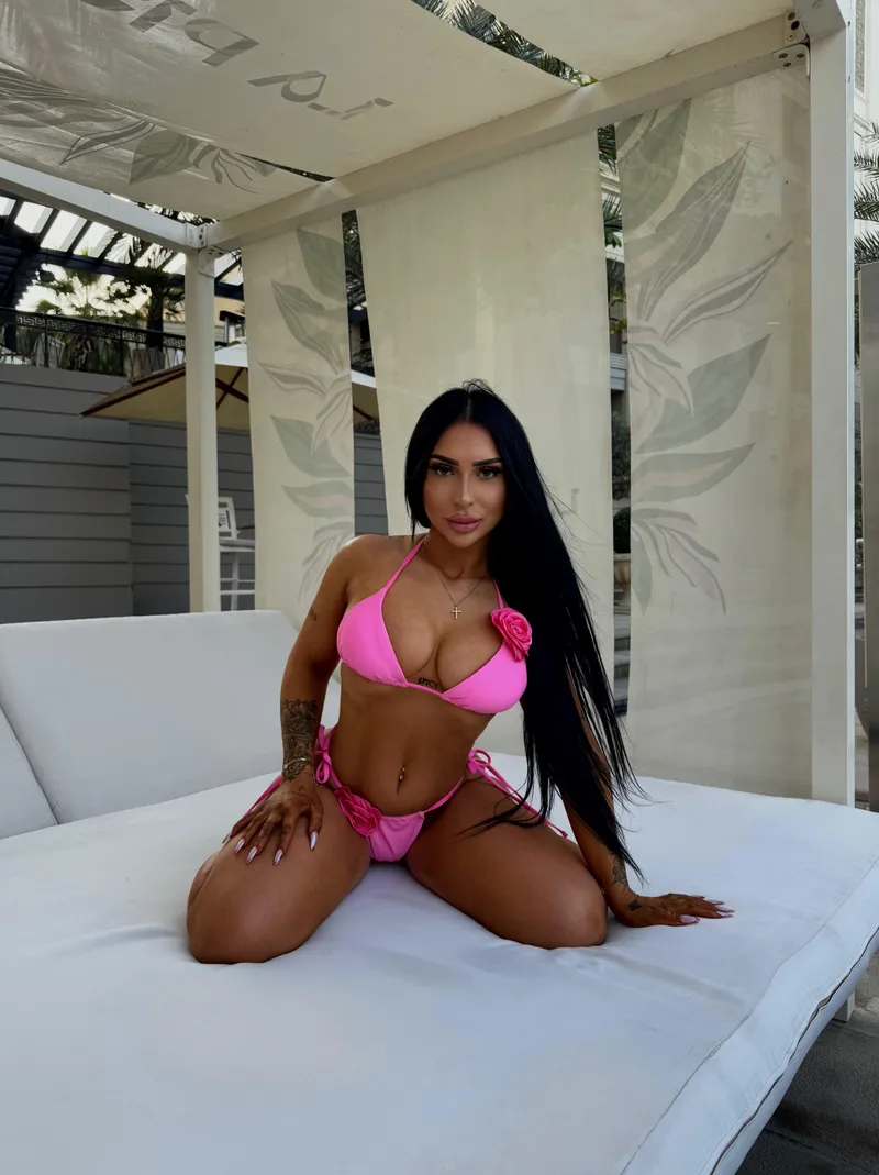 Thumbnail BoredandBrattyBabe's Bikini Body: How Do I Look? Discover the Answer