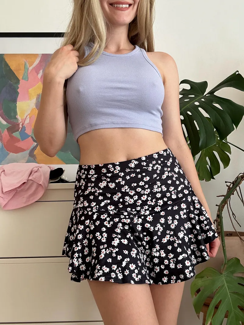 Thumbnail Fashion Faux Pas: Decoding Outfits with honeyfruit_