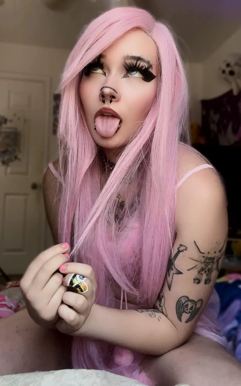 Thumbnail _ScarletTwinkle Yearns for Cum - Will You Give It on Her Face?