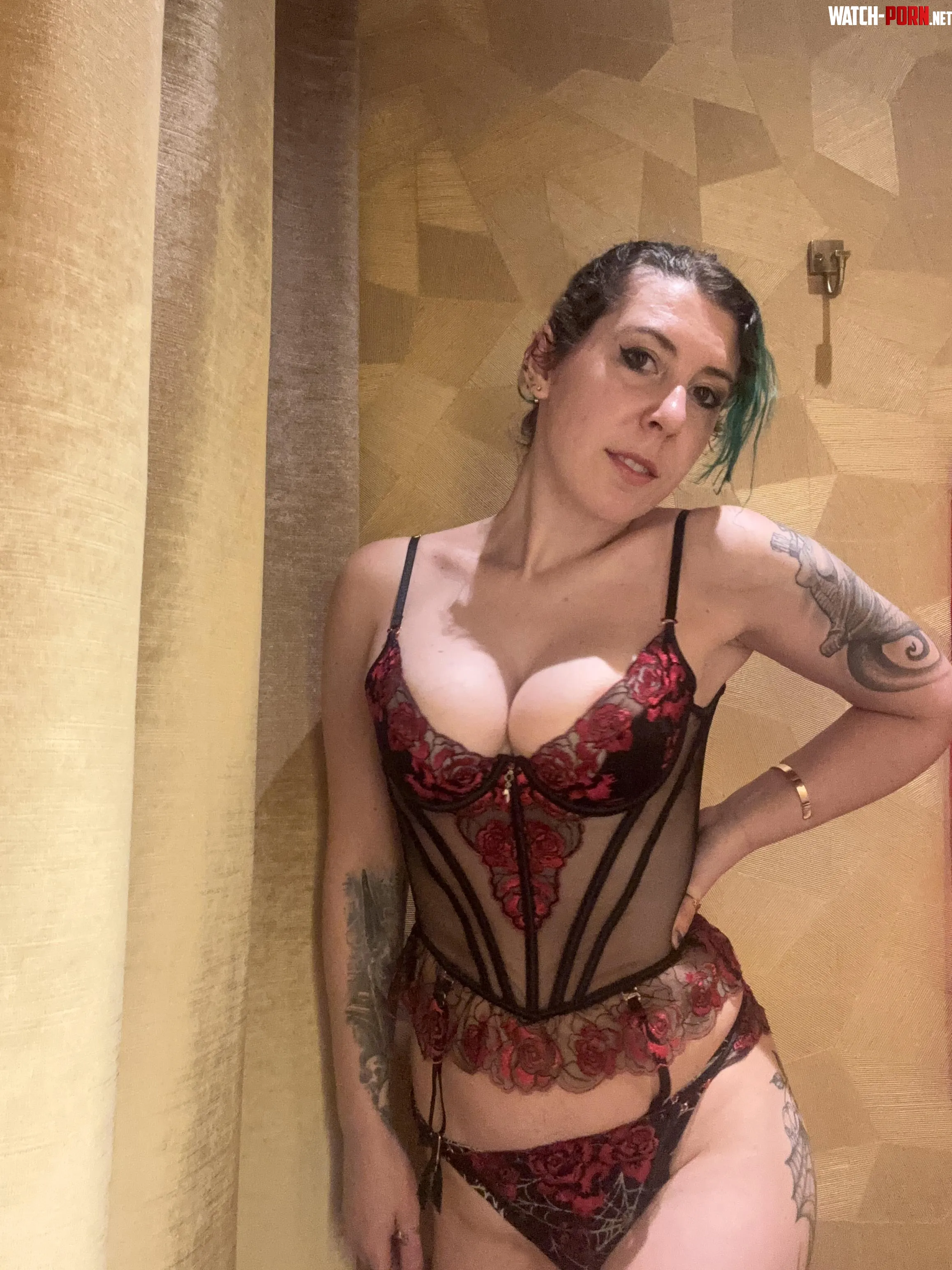 Sexy in all lace by sirenskiss3