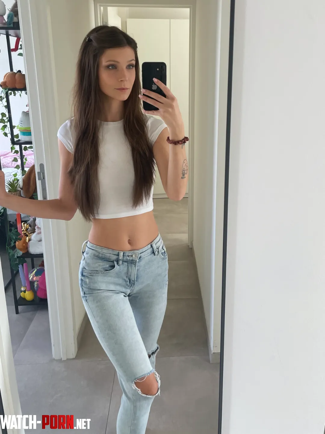 bring back skinny jeans & crop tops? 😇 by notivynash