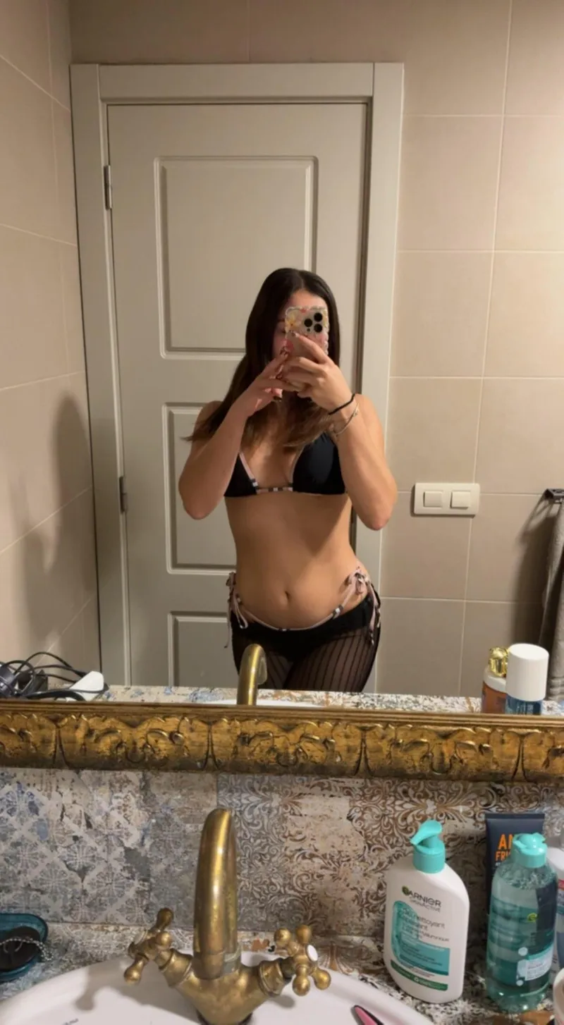 Thumbnail CollaredBabbe's Bikini Draws Attention - Does It Grab Yours?