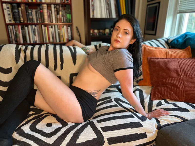 Thumbnail Subtle Seduction: Unveiling Underboob Glances by _MissguidedGhost_