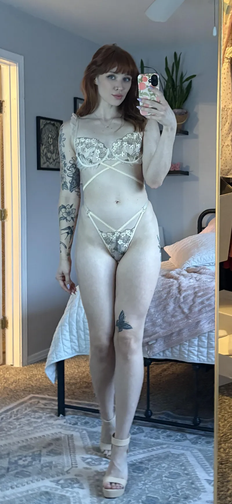 Thumbnail Caught you staring at my tummy [img] by Brooke__bby