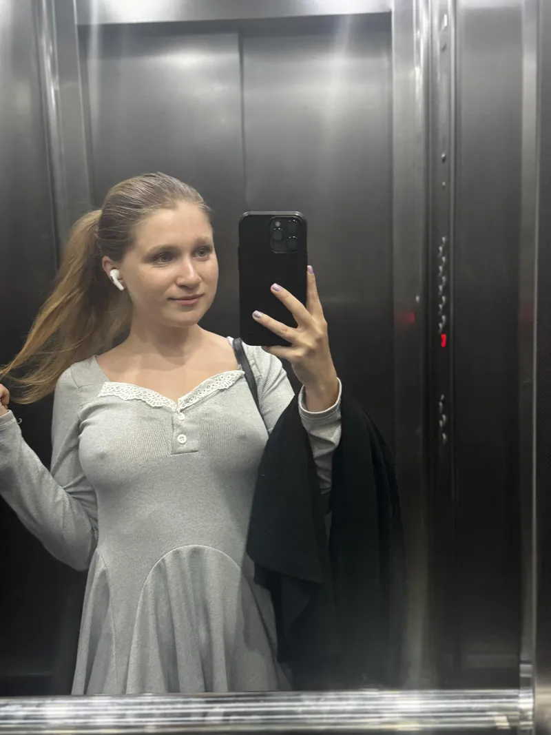 Thumbnail The Playful Braless Spirit in the Library by Justacutienere