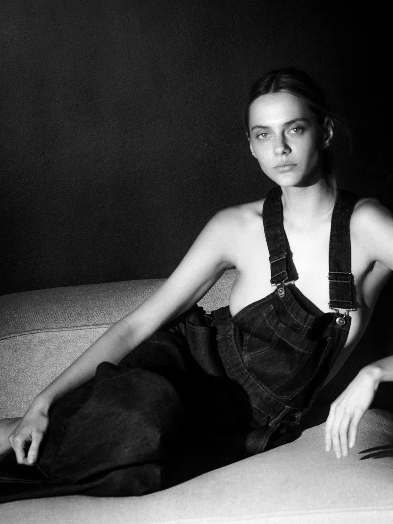 Thumbnail Kate Jastrzębska: The Modeling Maven by PocketsOfFomenting