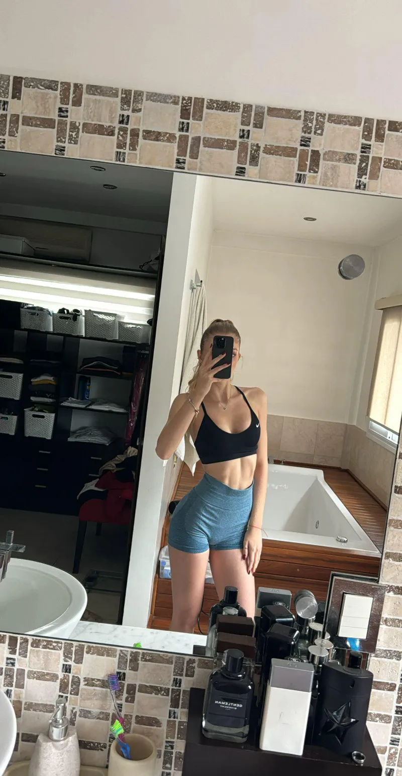 Thumbnail This yoga pants are the perfect wear for gym by NovaPaintss