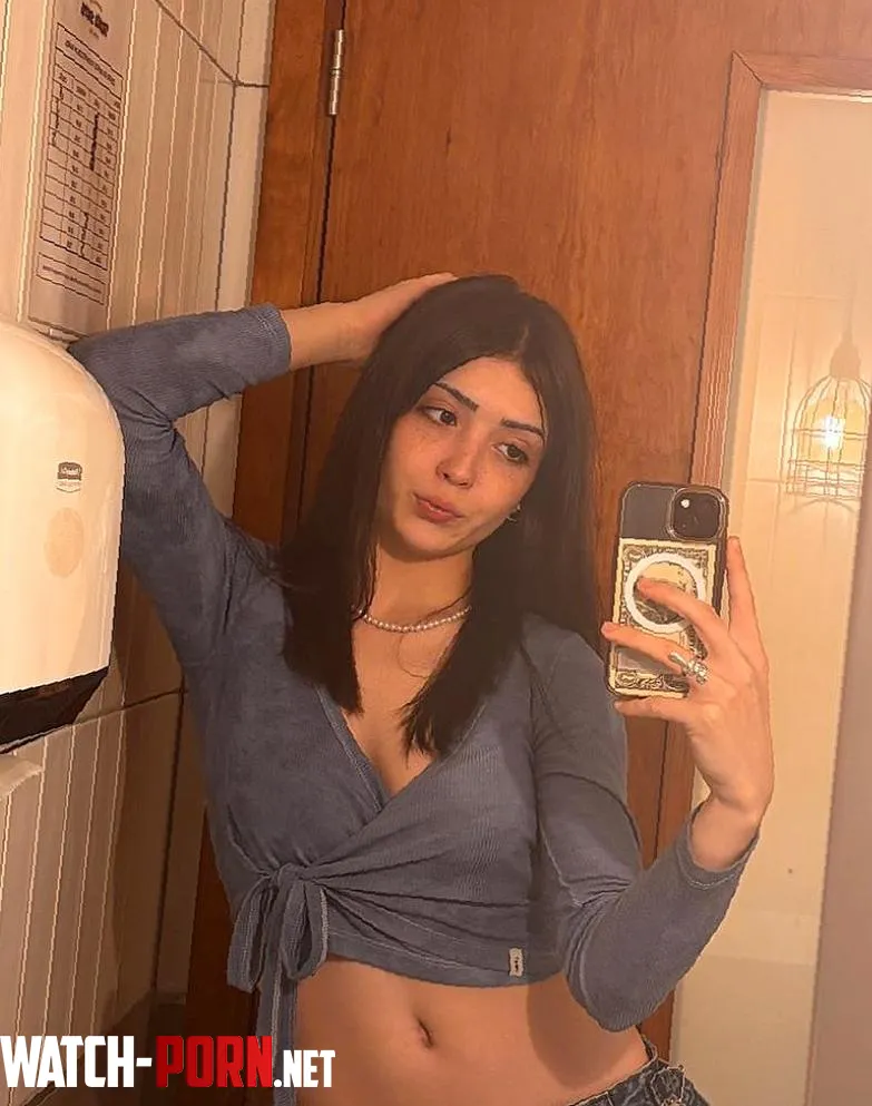 ik blue doesnt suit me, i hope at least crop tops do by Hot_Shock7167