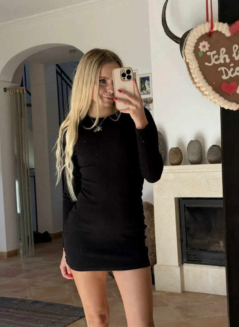 Thumbnail Keeping it classy, but your thoughts aren’t. by crazycatladyyx