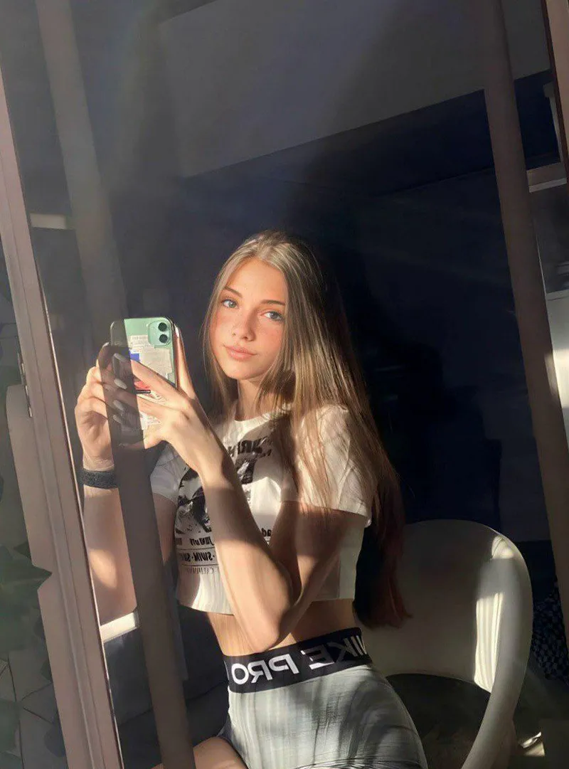 Thumbnail TaffyBloom69's Love for Everyday Croptop Fashion - croptopgirls