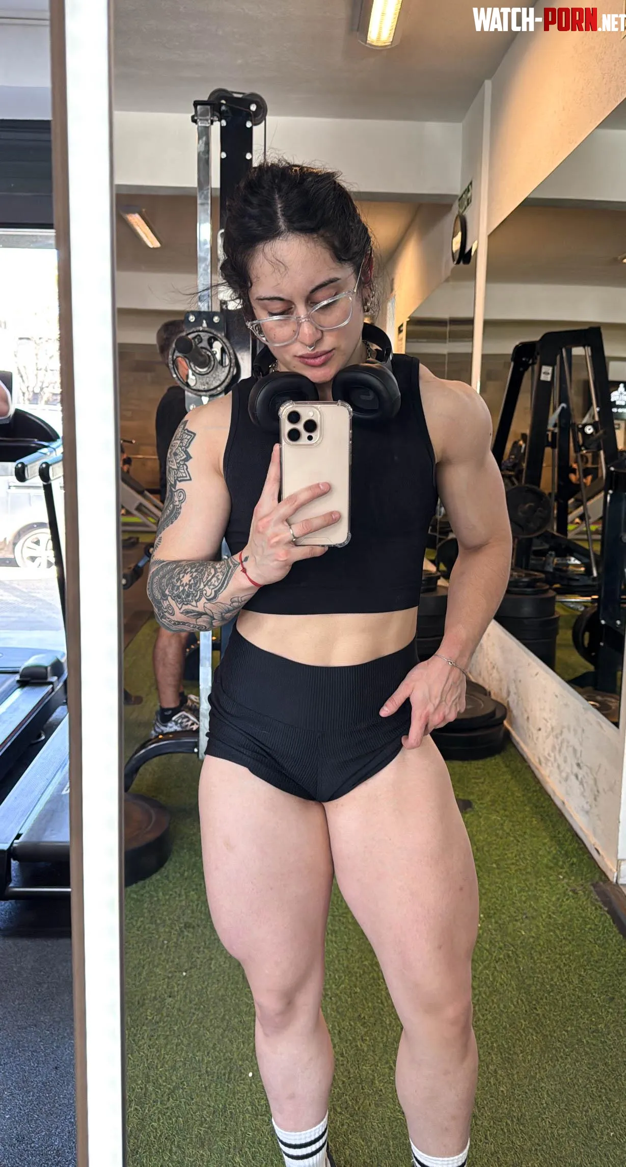feels like I’ve been living on leg day lately.. by chezypretty