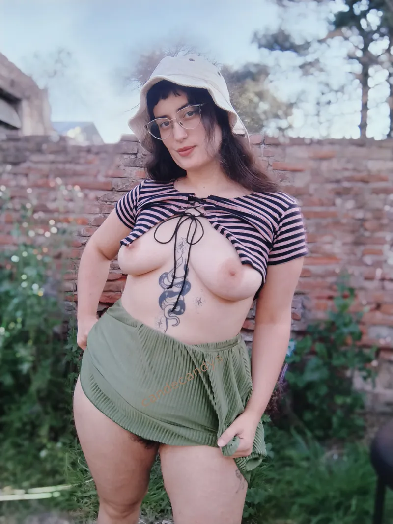 Thumbnail Hairy & Thick Appeal: Explore candecandys' World in OnlyFans101