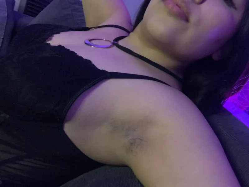 Thumbnail How long could you lick my armpits? by Intringuing_artemisa