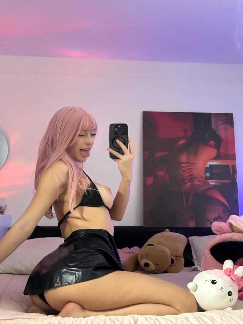 Thumbnail MoonBeamMoth's Confession: Shy Moments in Neon Hair Fashion | GirlswithNeonHair