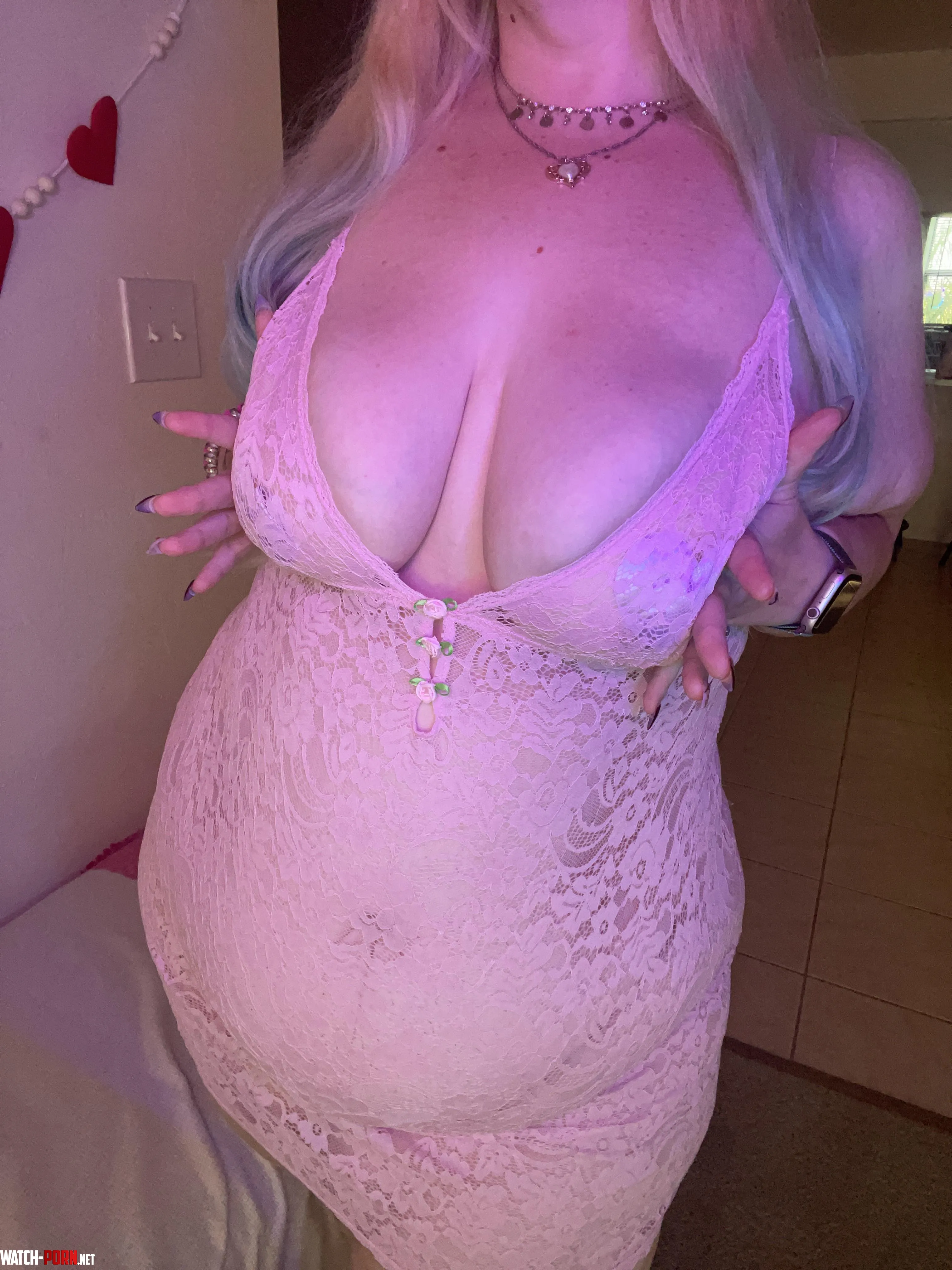 5’4” & 270lbs… would you hook up with me if I was your coworker? by bbdollll