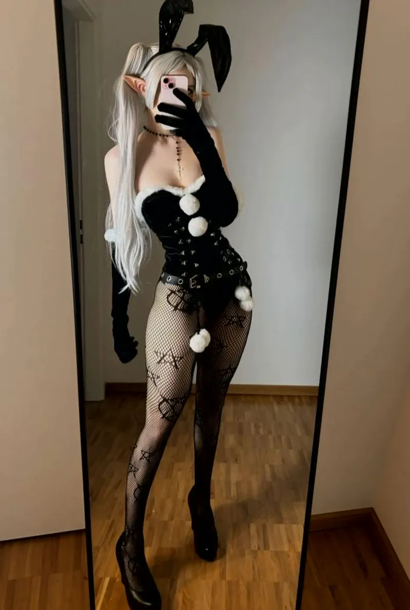 Thumbnail Goth Frieren Cosplay by Foggy | KindBunny0
