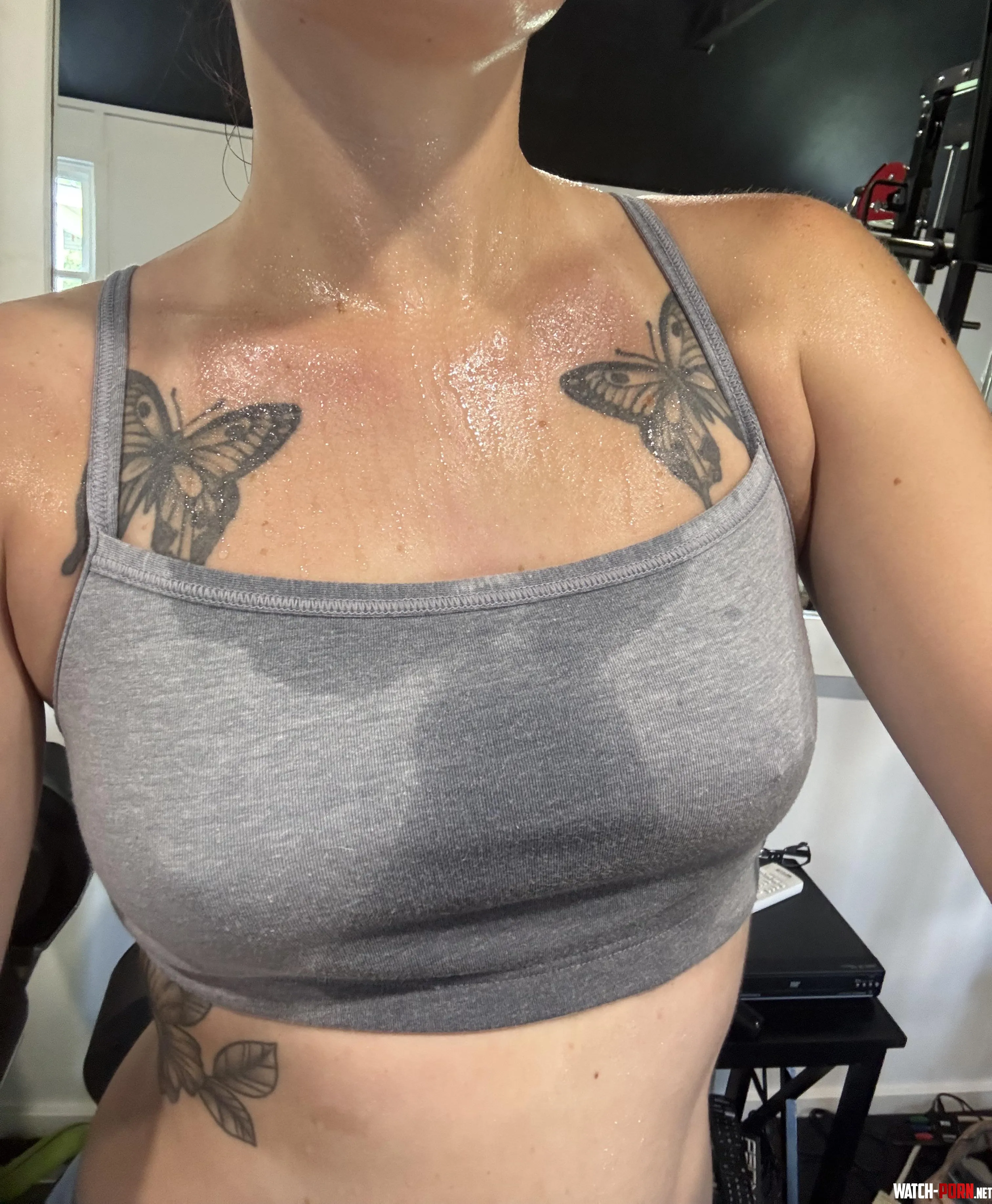 One of my favorite bras to sweat in 💧 by jade601