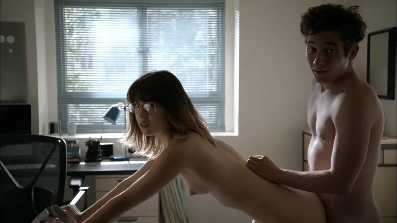 Thumbnail Nichole Sakura Shameless Scene in 2011 S05E08 | ActressSexScenePics