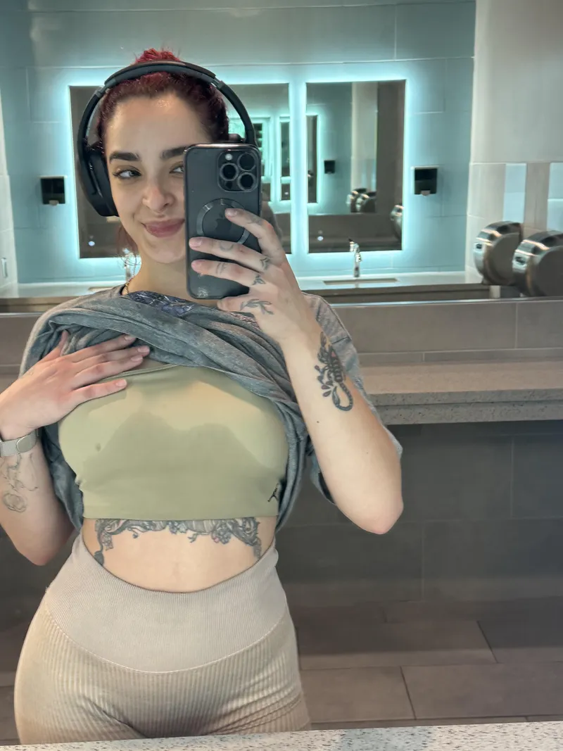 Thumbnail Soaked and Sensual: Undressing Invitation | Prize-Sector7530