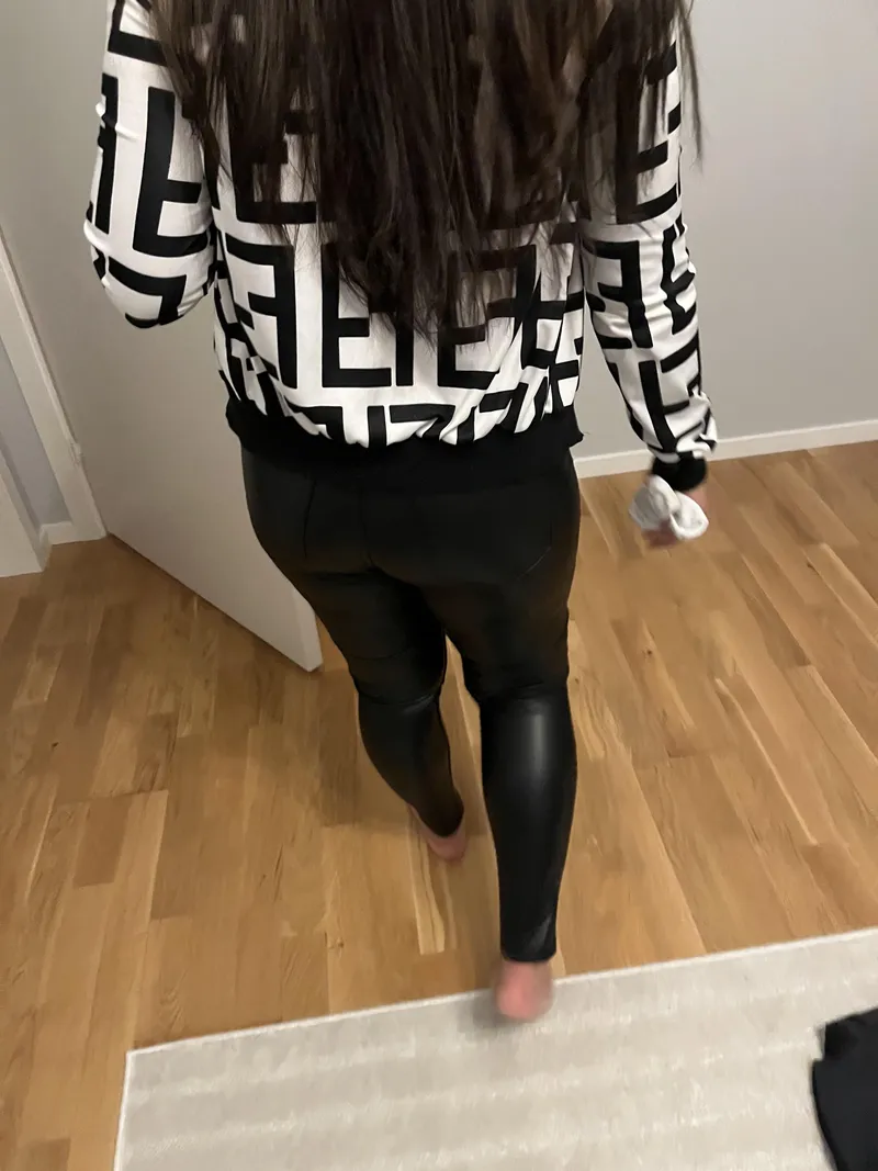 Thumbnail Get Inspired by 'Today’s outfit' by Northcouple25 | LadiesInLeather