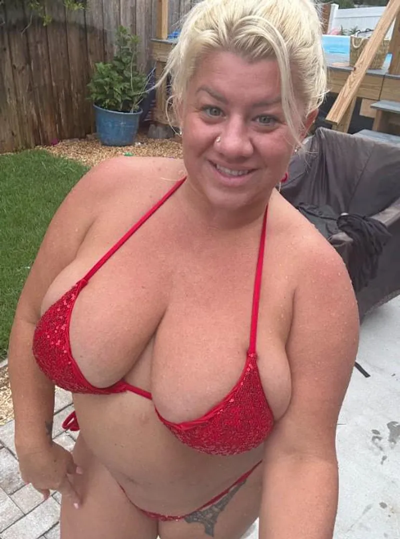 Thumbnail Just my simple red bikini by kinkylottax