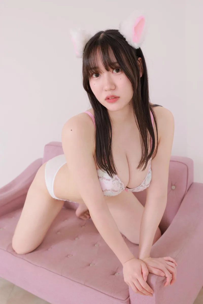 Thumbnail Unveiling the Alluring Arikawa Tomori | GravureGirls