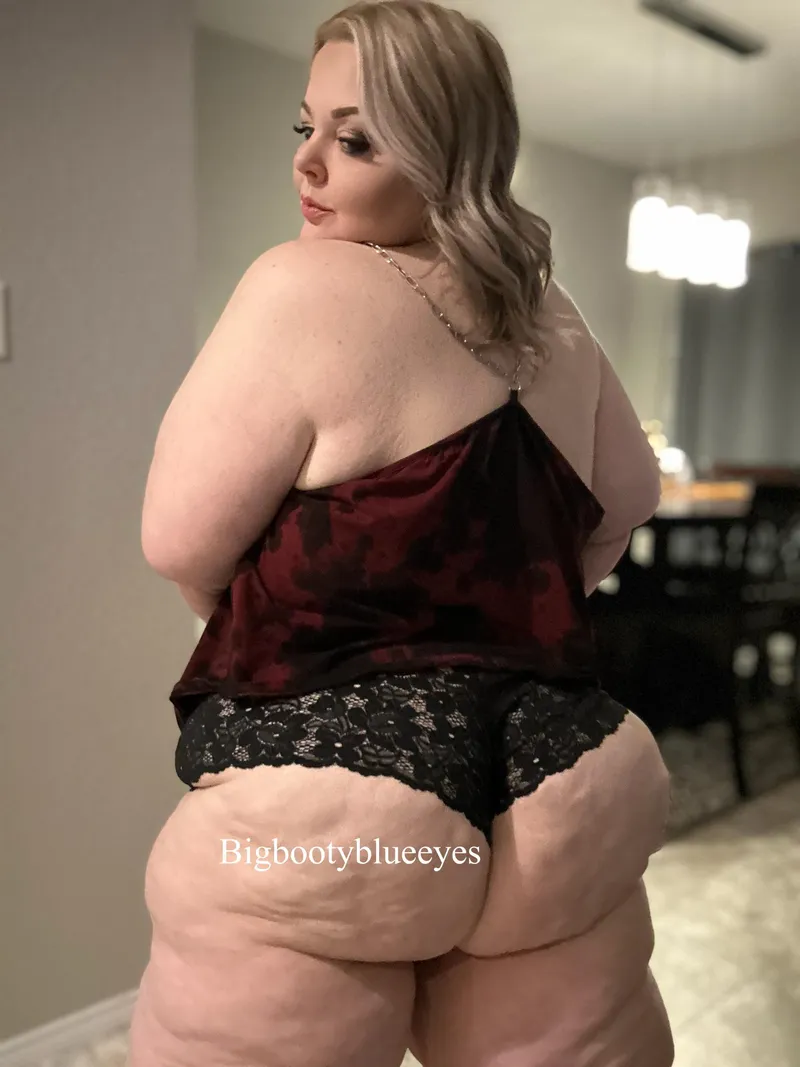 Thumbnail ssbbw: Sinful Sunday Delights Await 💙