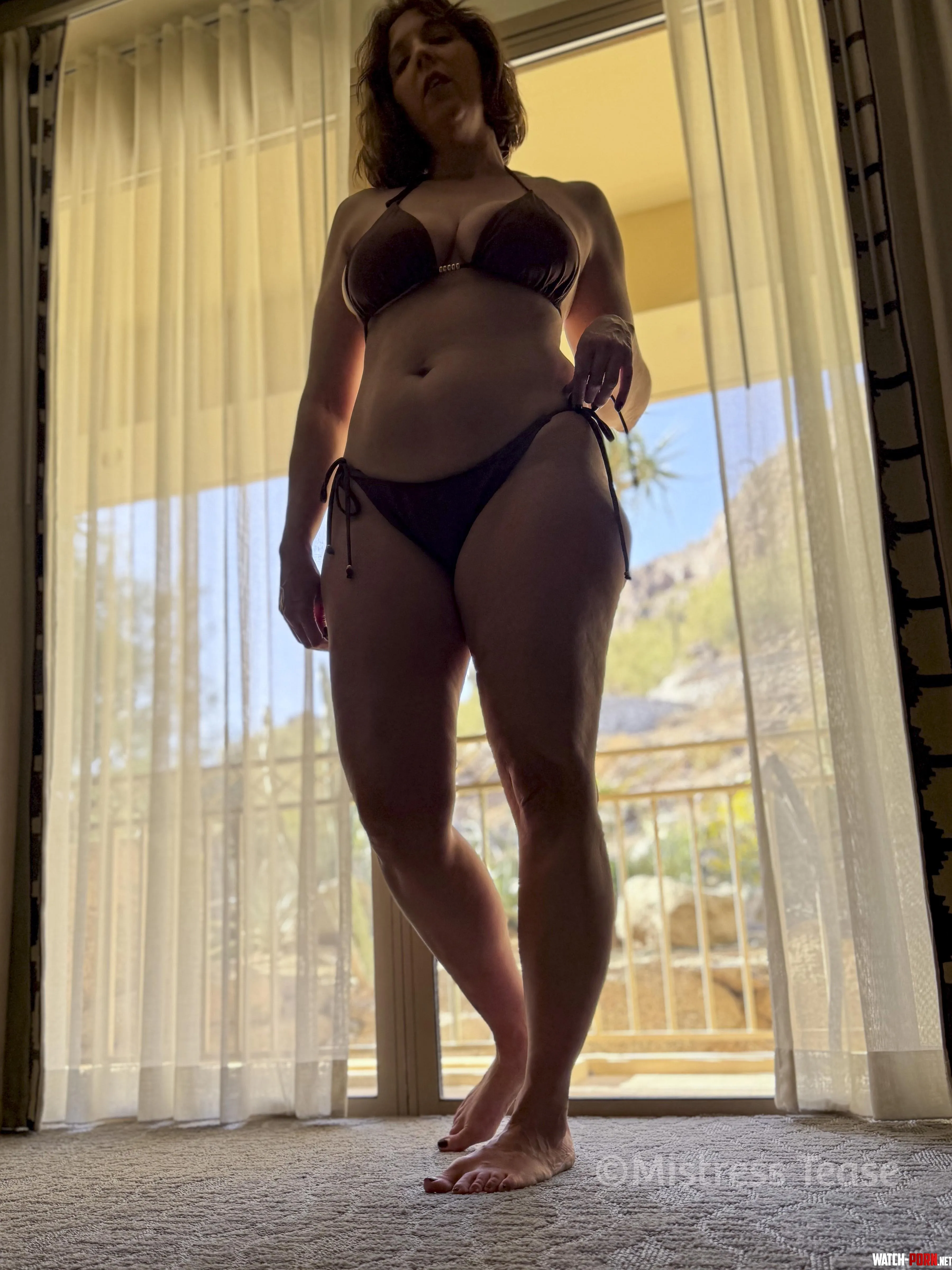 Tall, thick and mature ;) by mstrssts